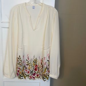 Old Navy NWT split neck tunic shirt, flowy, cream floral shirt, size L tall